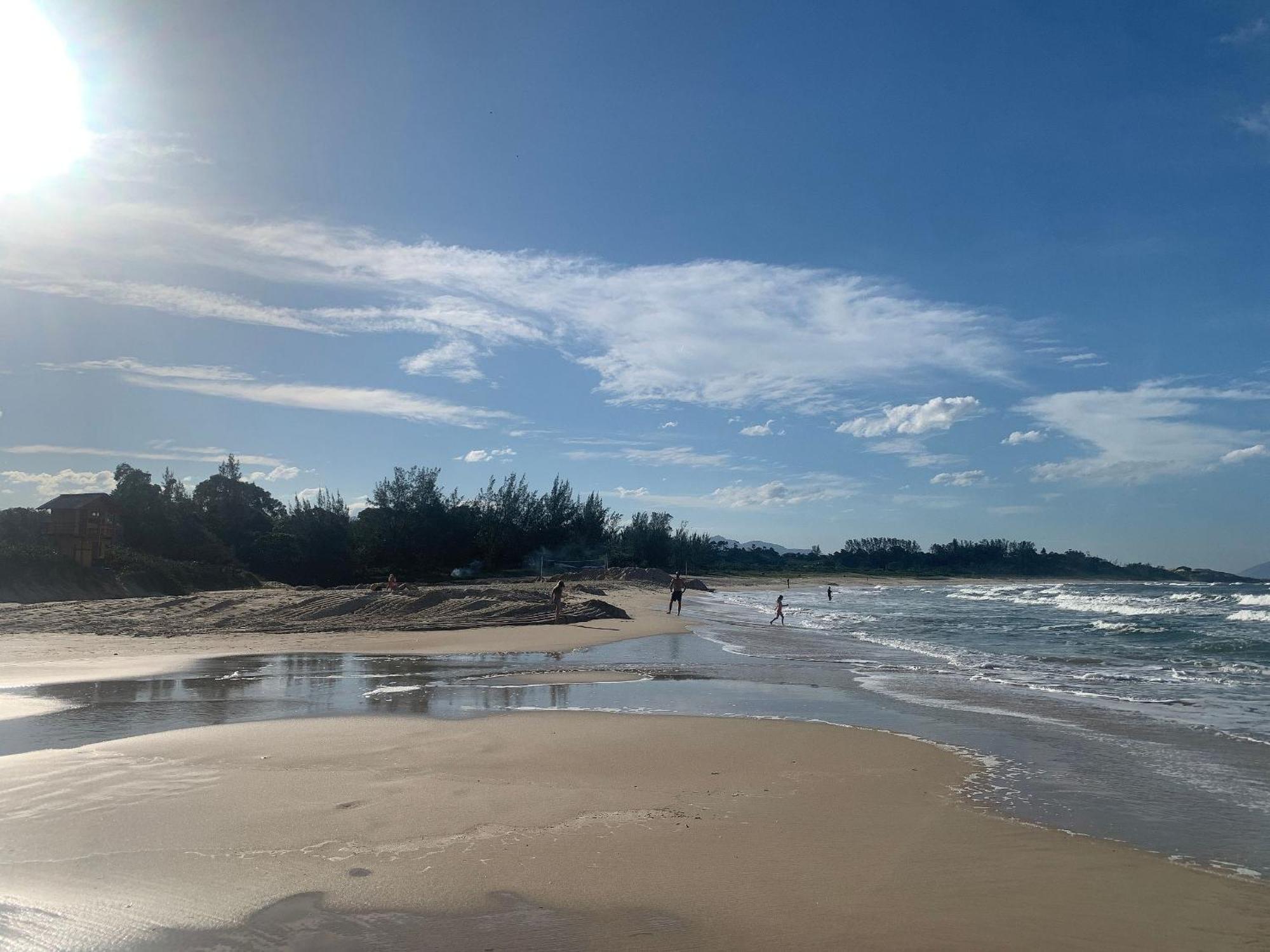 Pousada Buena Onda - Garopaba-Sc - 50M Da Praia Exteriör bild